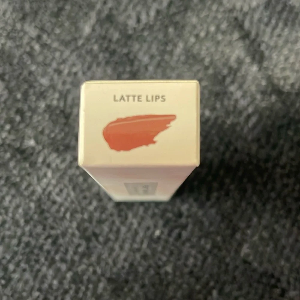 Fenty Latte Lips Pro Kiss’r Lip Balm